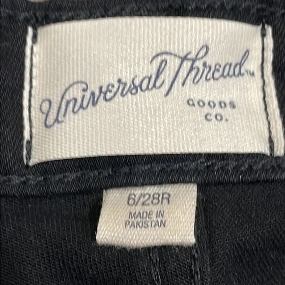 NWOT Universal Thread High Rise Mdi Black Denim Jean Shorts Cuffed 6 - Picture 10 of 14